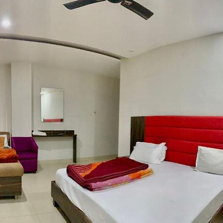 Hotel Sukhman Residency Амрітсар Екстер'єр фото