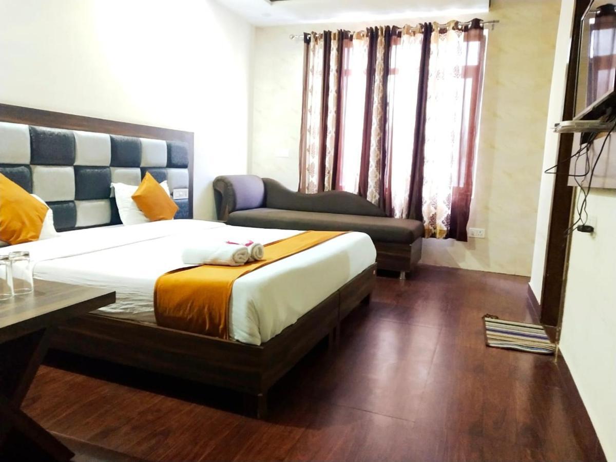 Hotel Sukhman Residency Амрітсар Екстер'єр фото