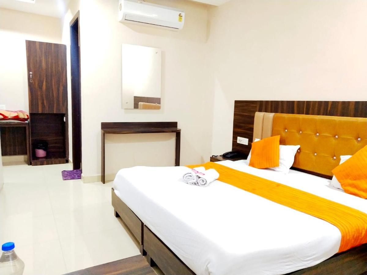 Hotel Sukhman Residency Амрітсар Екстер'єр фото